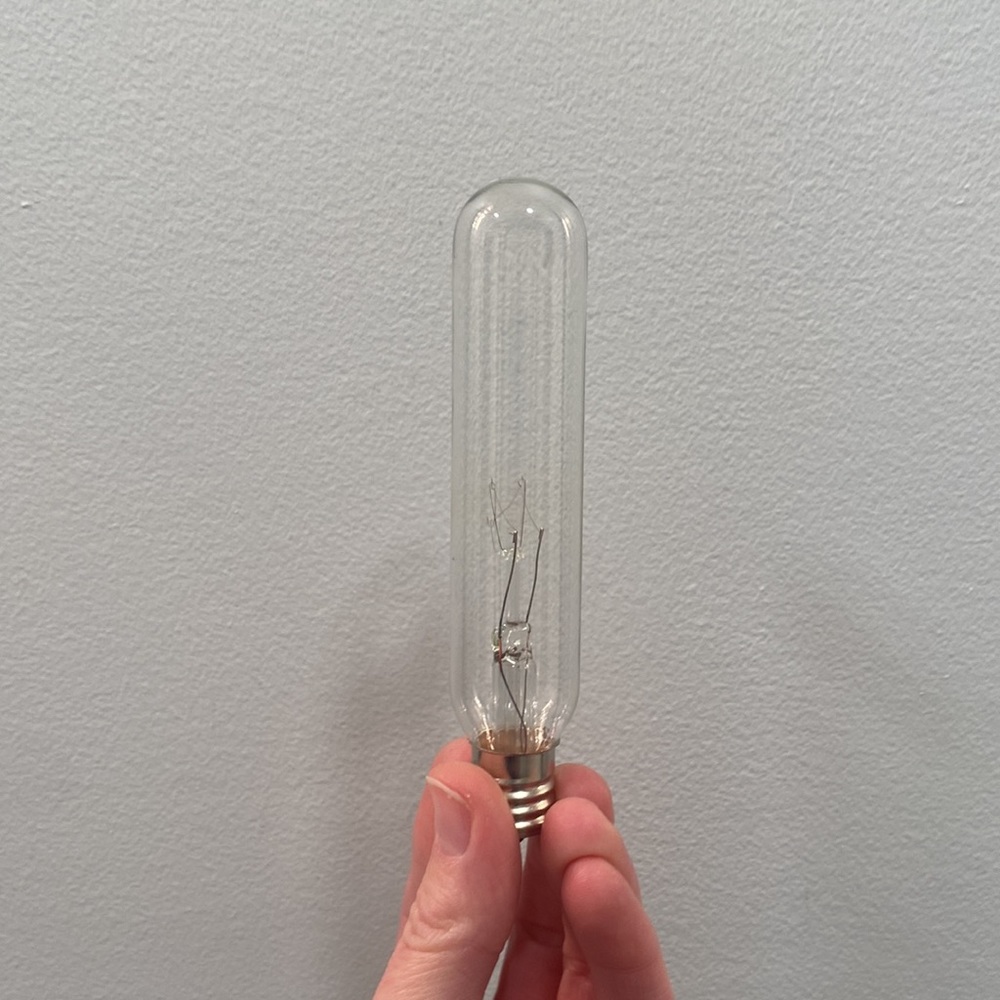 NWT Ashland Shimmer Lights T25 (2) - Picture 4 of 4